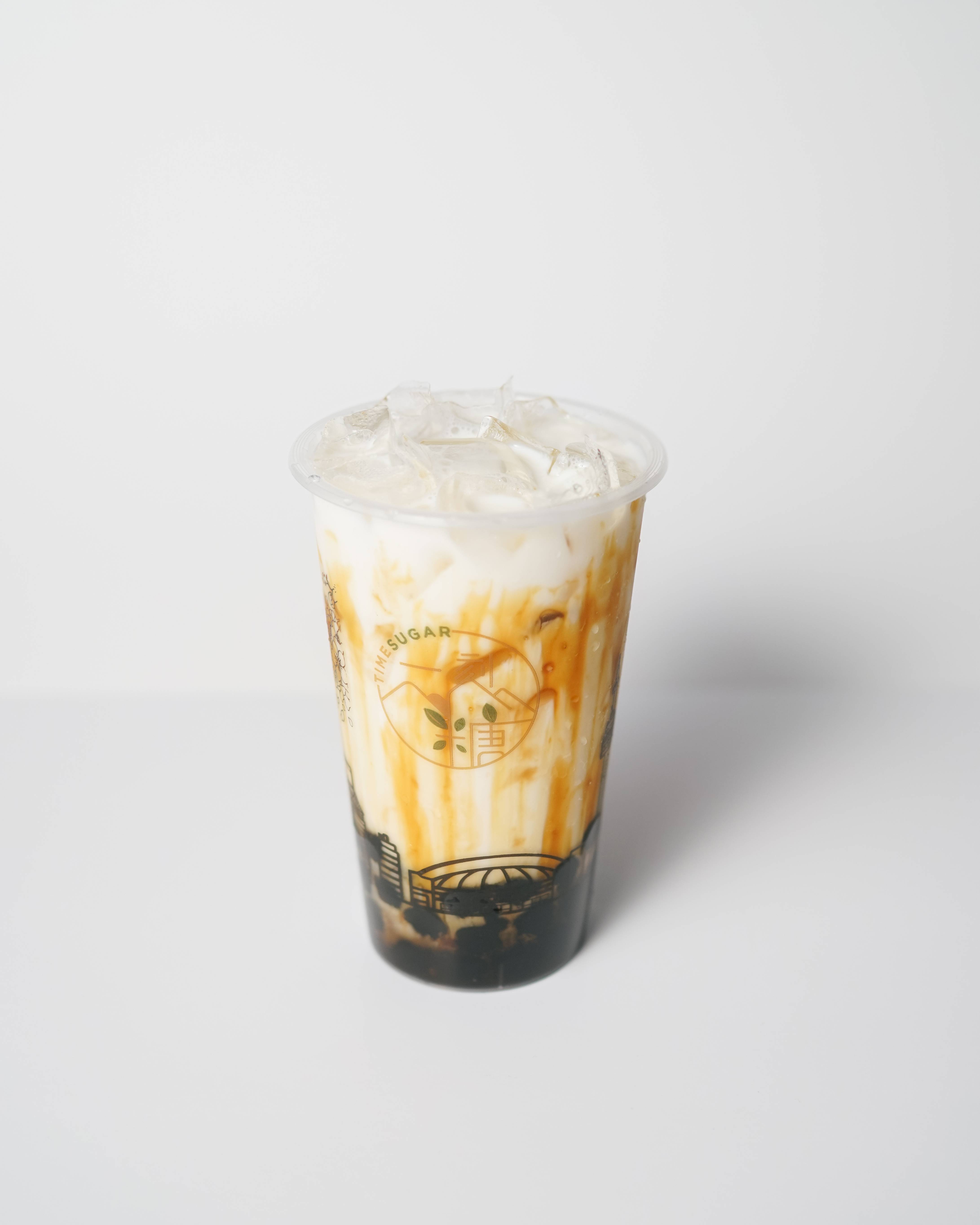 Signature Brown Sugar Pearl Latte 招牌黑糖珍珠鲜奶